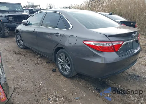 2016 Toyota Camry Se z USA, uszkodzony, nr VIN 4T1BF1FK1GU225645